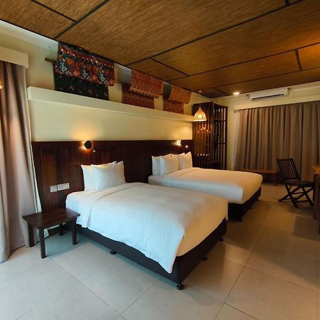 Borneo Beach & Mangrove Resort Tuaran Ngoại thất bức ảnh