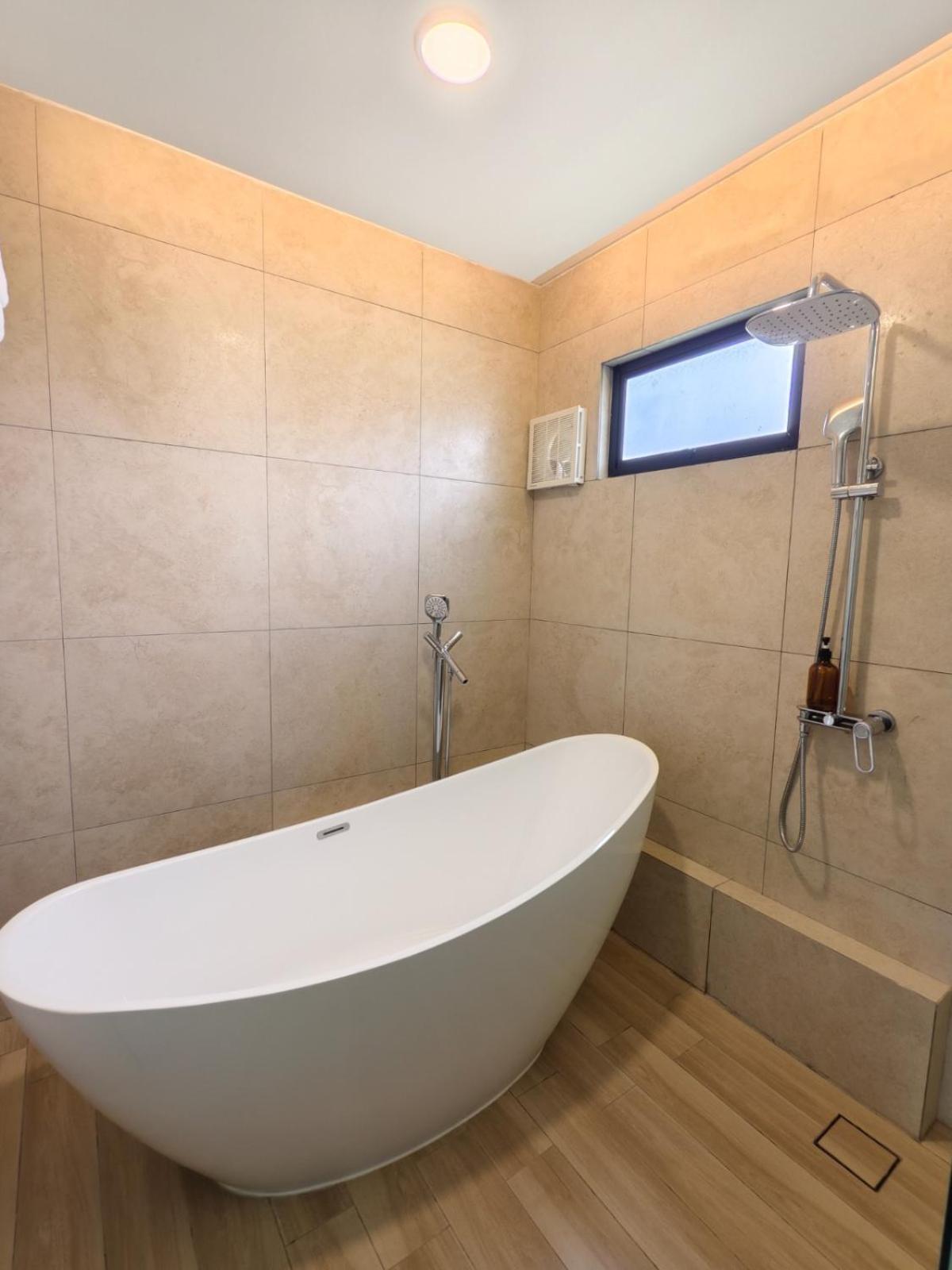 Borneo Beach & Mangrove Resort Tuaran Ngoại thất bức ảnh